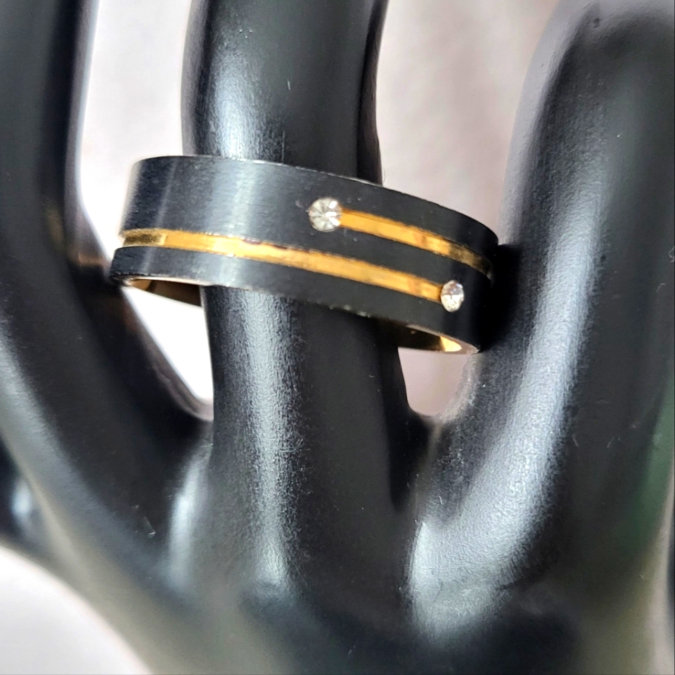 Stainless Steel Black And Gold Band Ring With Crystals 10$